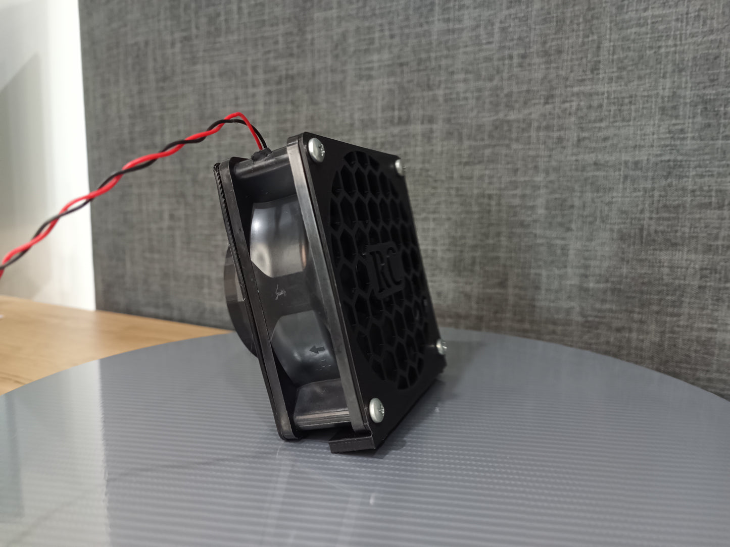 RaceCrafts V2 Wind Simulator, 12V/0.9 A/130.80 CFM/3200 RPM Fans